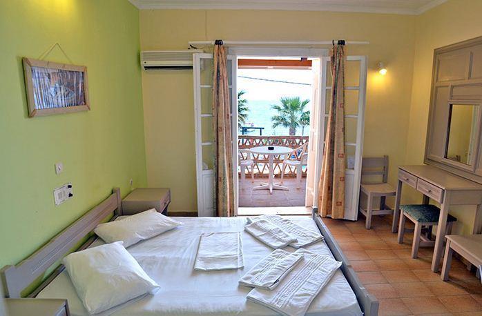 Turtle Beach Agios Sostis  Rum bild